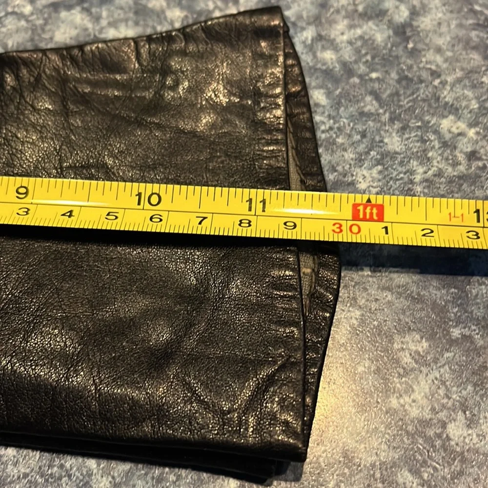 Vintage black women's leather gloves